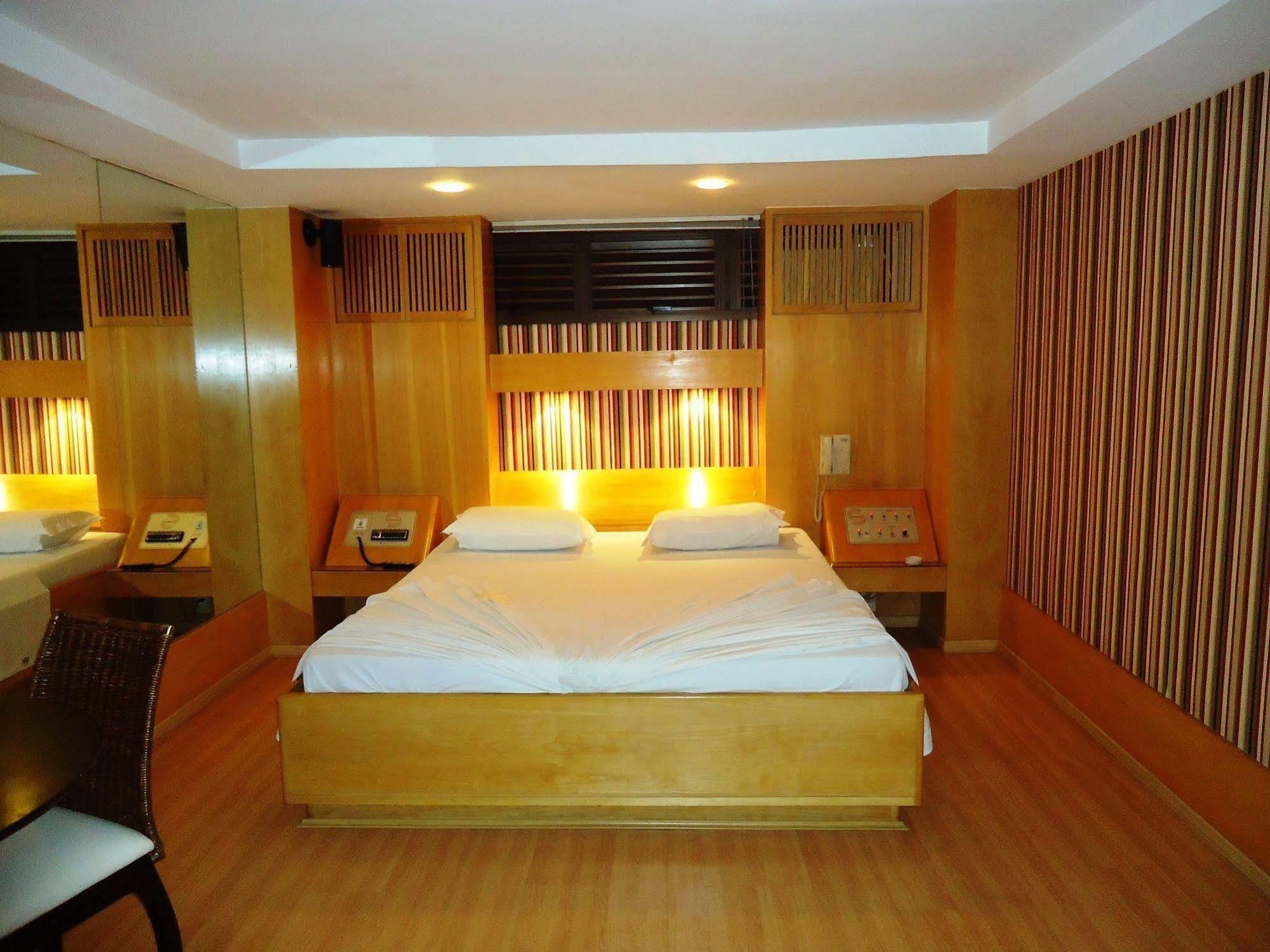 Motel Sunny (Adults Only) Belo Horizonte Bagian luar foto